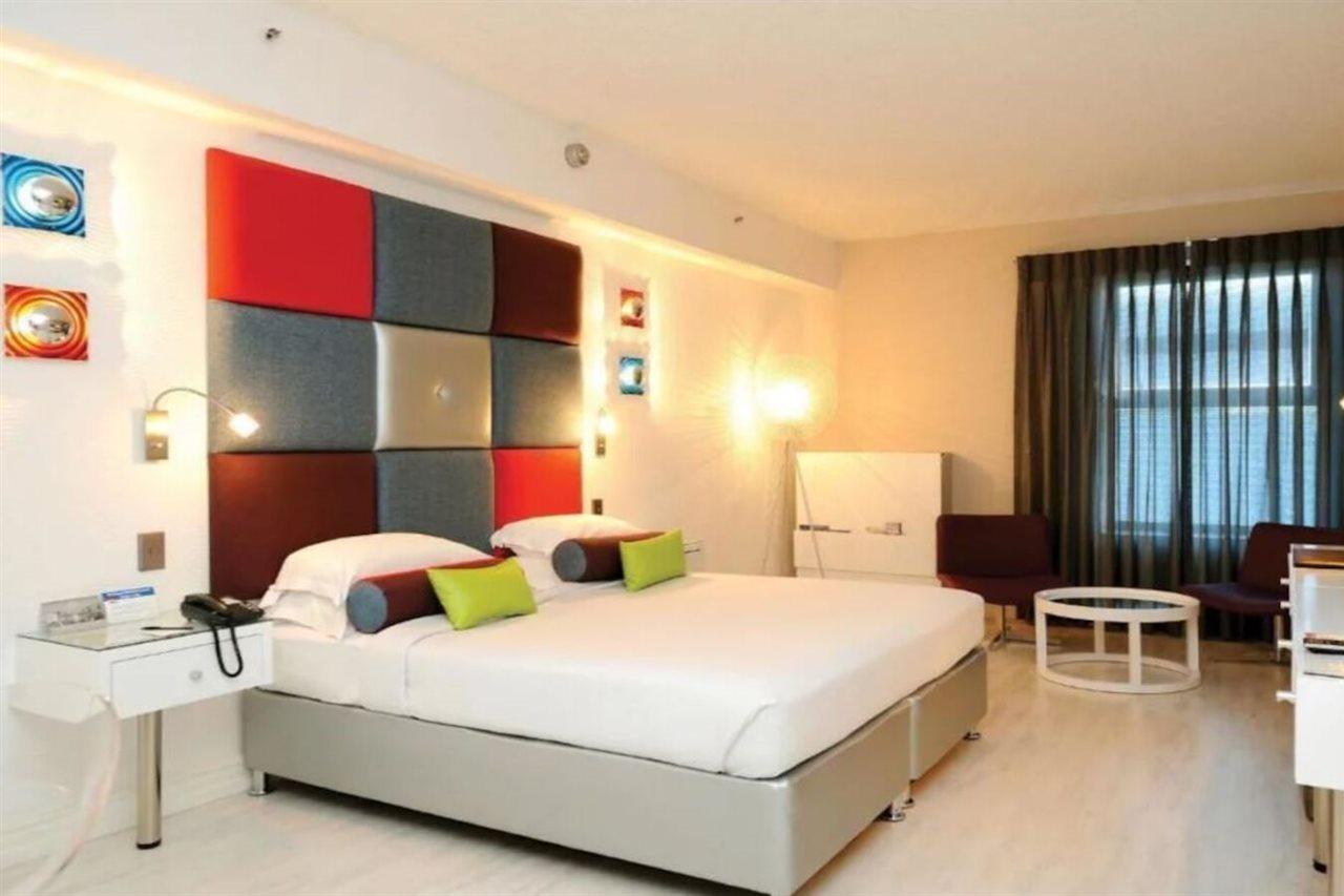 Metcourt At Emperors Palace Kempton Park Exterior photo