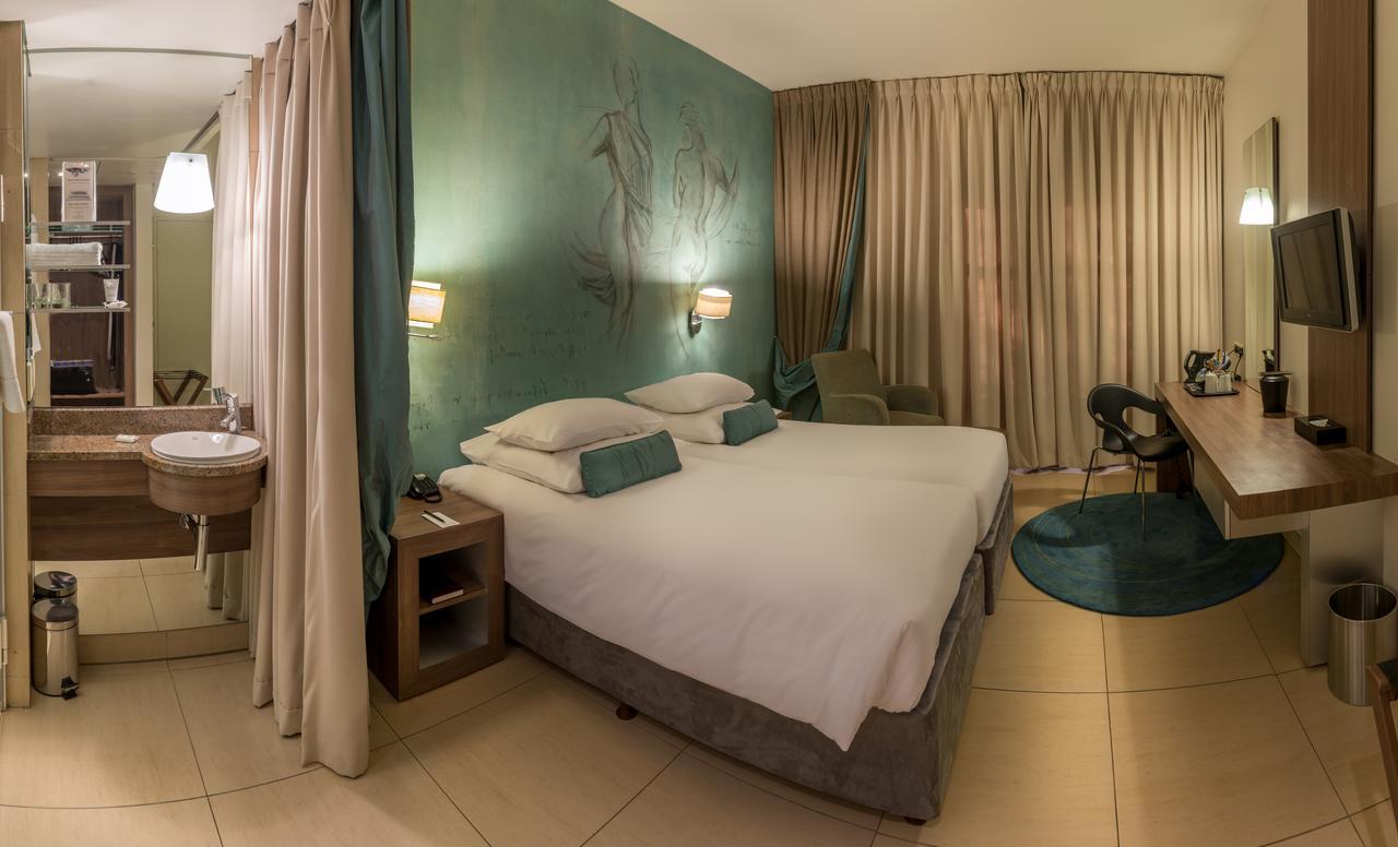 Metcourt At Emperors Palace Kempton Park Exterior photo
