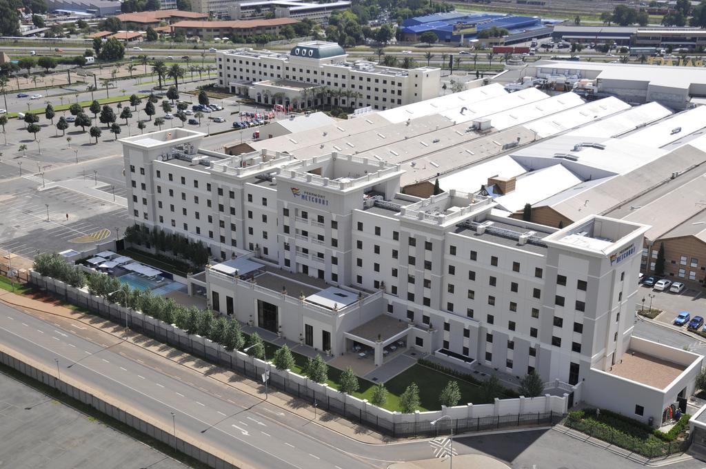 Metcourt At Emperors Palace Kempton Park Exterior photo